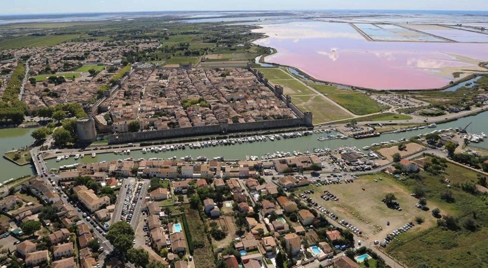 Superbe Appartement De Caractere Au Calme Aigues-Mortes Eksteriør bilde